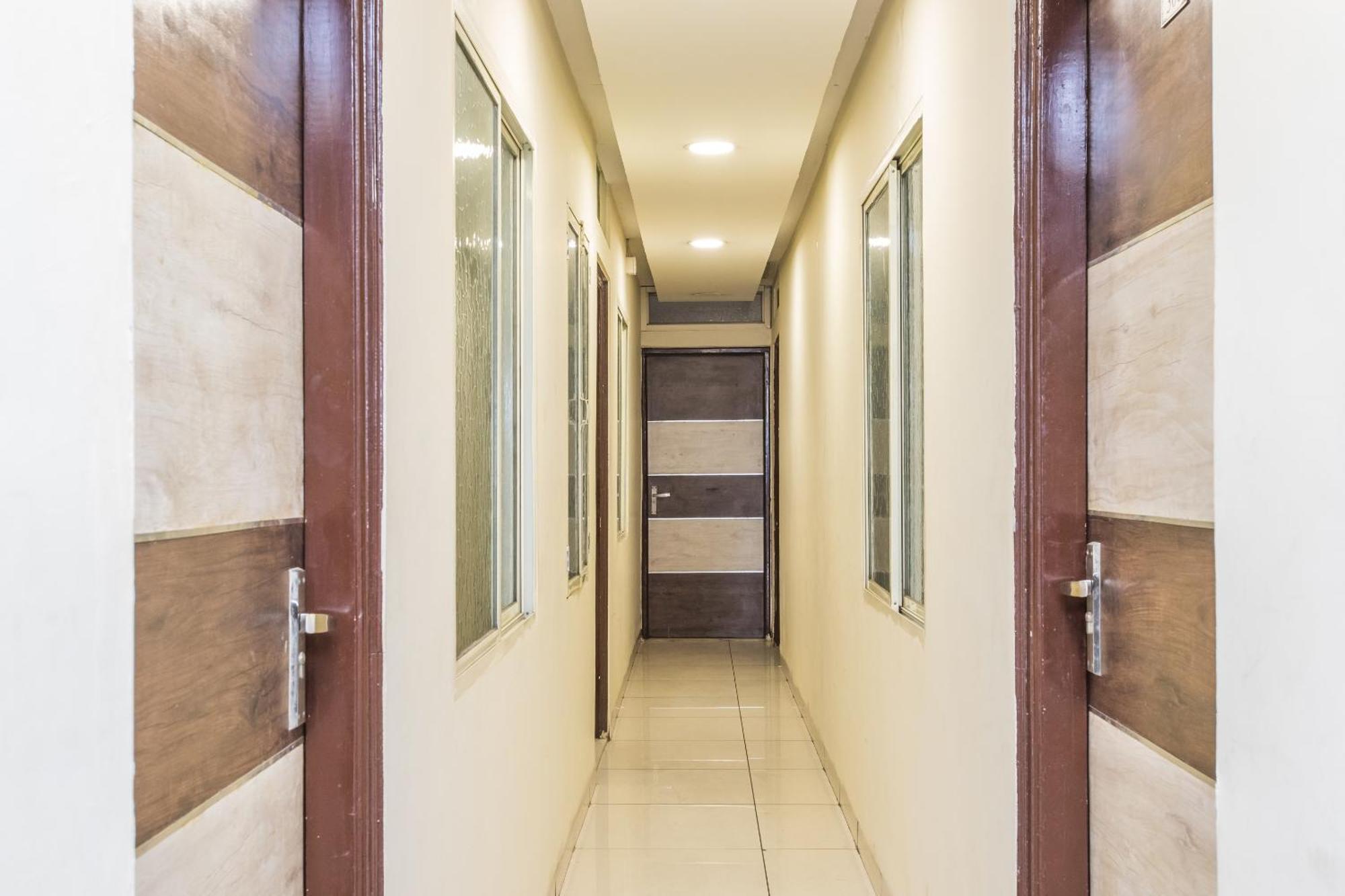 Hotel Mehar Residency Ιντόρ Εξωτερικό φωτογραφία