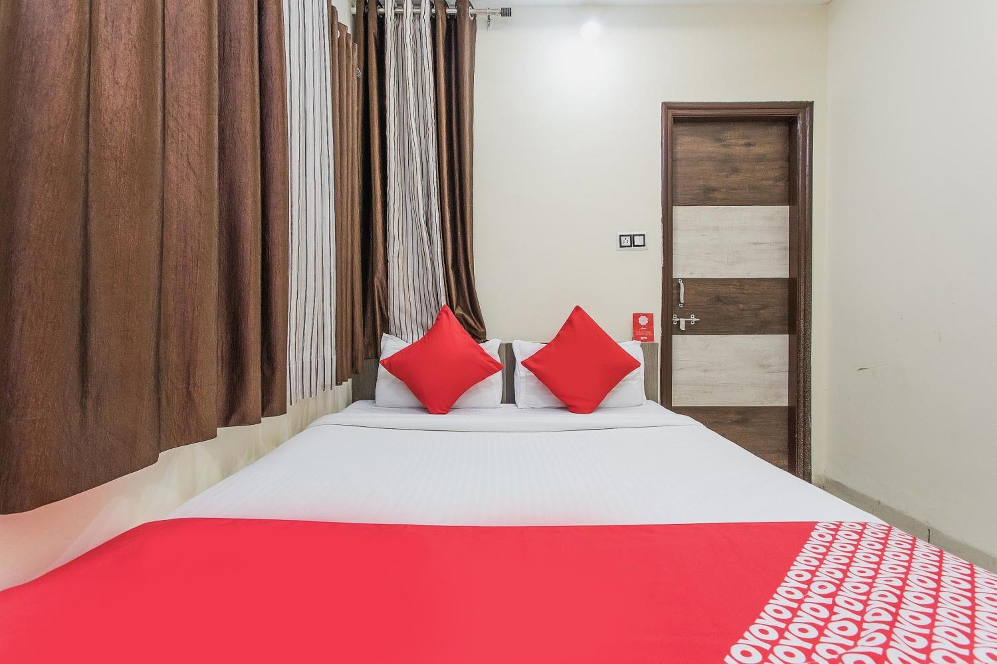 Hotel Mehar Residency Ιντόρ Εξωτερικό φωτογραφία
