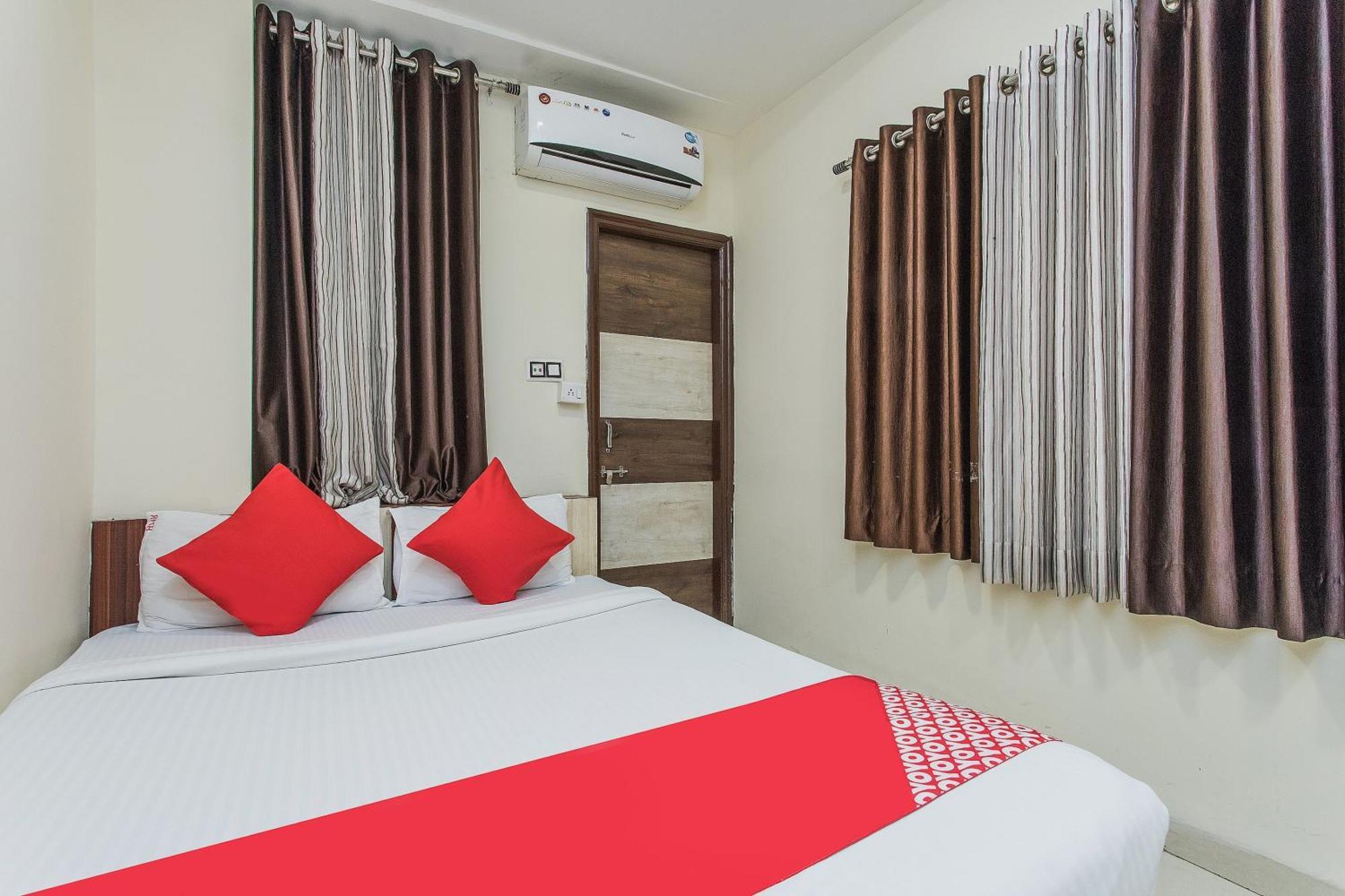 Hotel Mehar Residency Ιντόρ Εξωτερικό φωτογραφία
