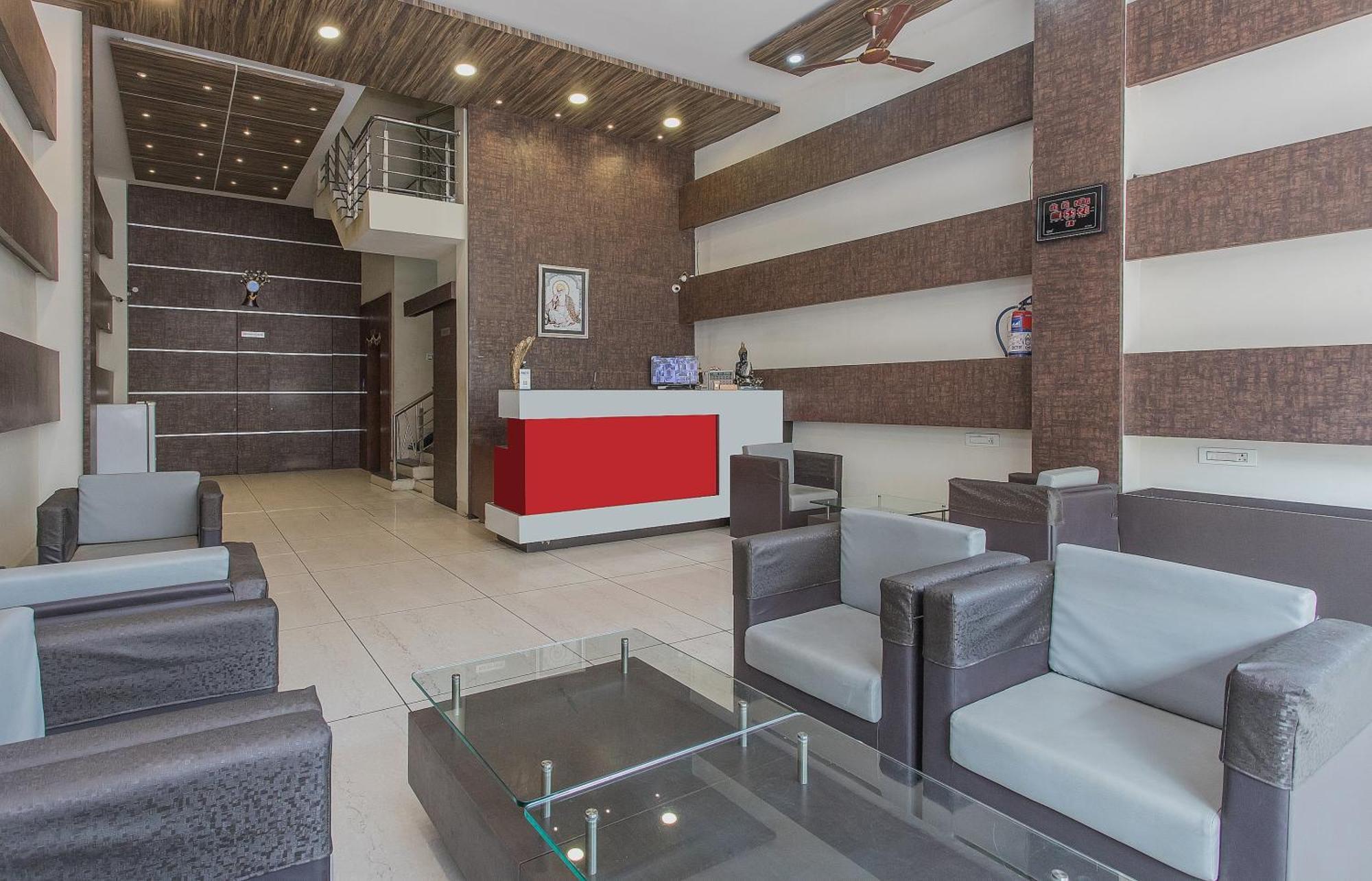 Hotel Mehar Residency Ιντόρ Εξωτερικό φωτογραφία