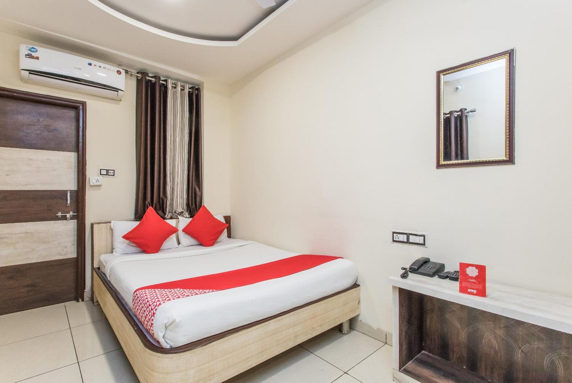 Hotel Mehar Residency Ιντόρ Εξωτερικό φωτογραφία