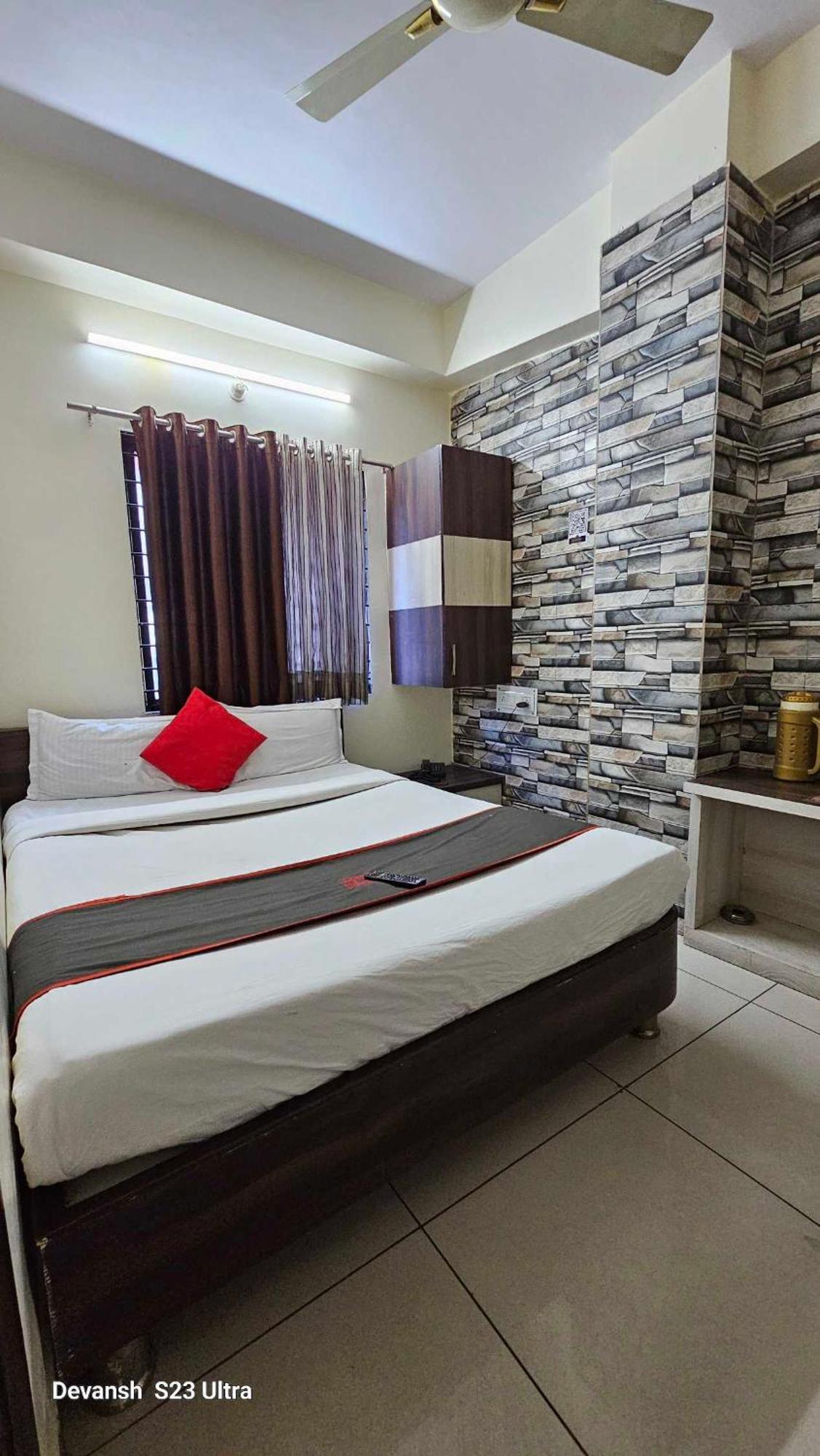 Hotel Mehar Residency Ιντόρ Εξωτερικό φωτογραφία