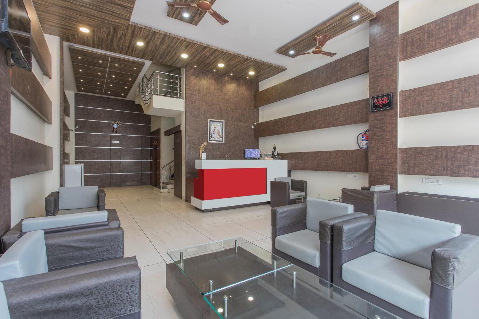 Hotel Mehar Residency Ιντόρ Εξωτερικό φωτογραφία