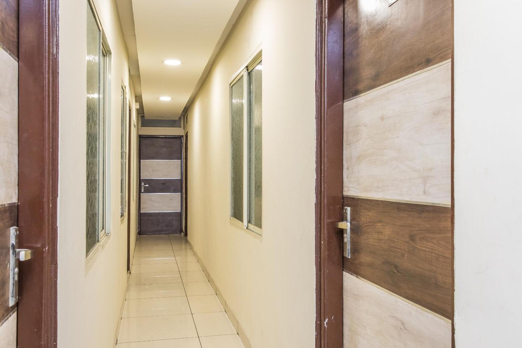 Hotel Mehar Residency Ιντόρ Εξωτερικό φωτογραφία